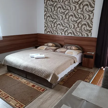 아파트 Boglarka Vendeghaz Mosonmagyaróvár